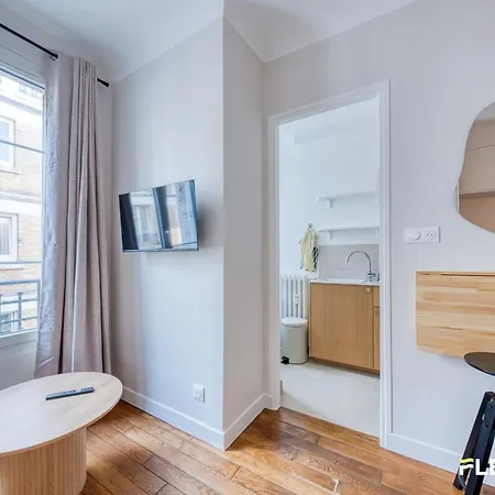 Joli Studio Au Coeur Des Epinettes, 17E Apartment Paris