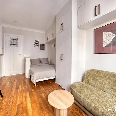 Joli Studio Au Coeur Des Epinettes, 17E * Paris